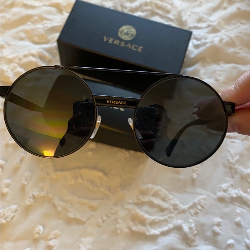 Sunglasses - image 1
